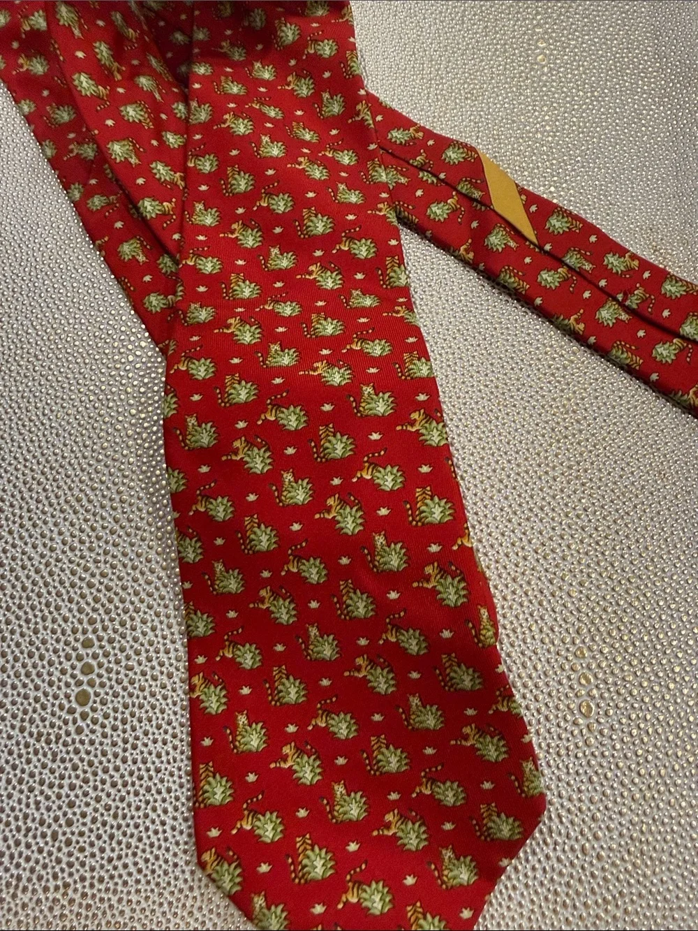 Salvatore Ferragamo Red Silk Tie with Green Motif